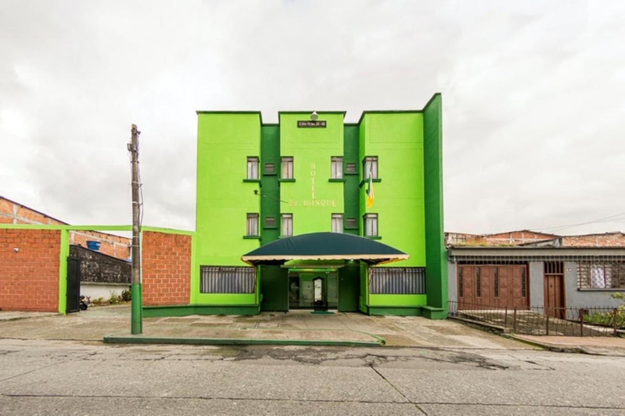 El Bosque Hotel *