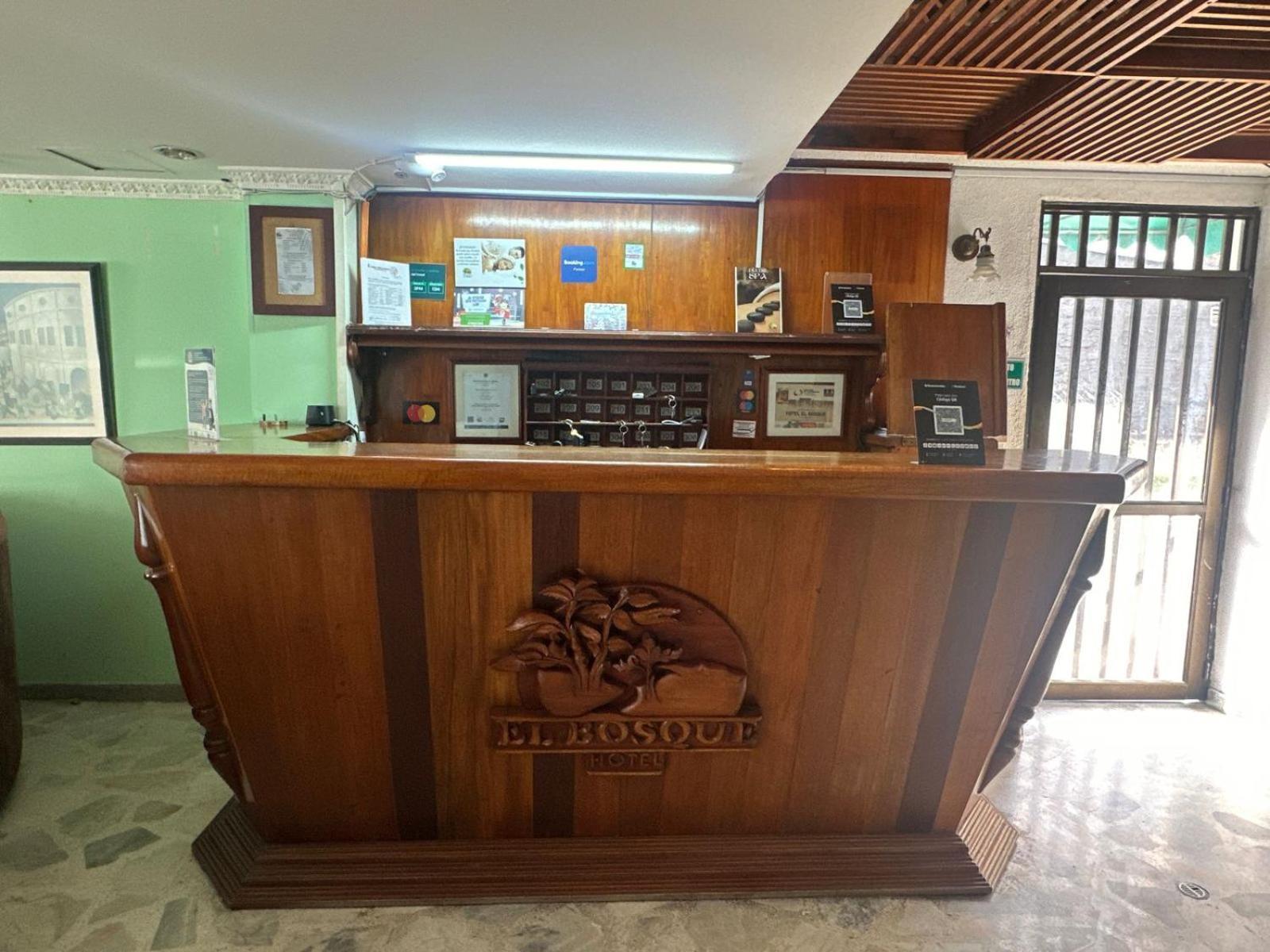 El Bosque Hotel