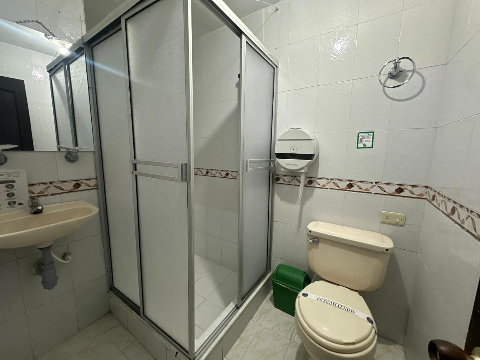 El Bosque Hotel *